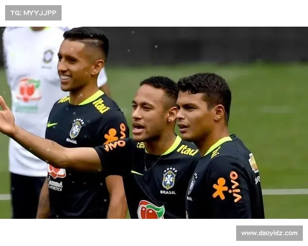 小卢卡斯在巴黎的逆袭之路从替补席到球队关键力量